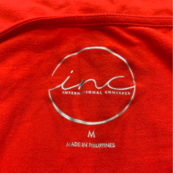 INC sleeveless front cut out twist top - Picture 4 of 6